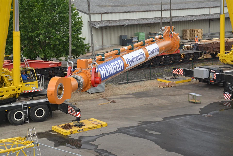 Cilindru hidraulic de 10000 Psi