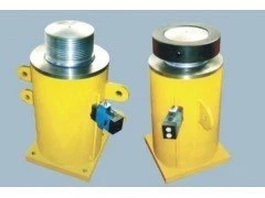 Cilindru hidraulic pentru macara mare