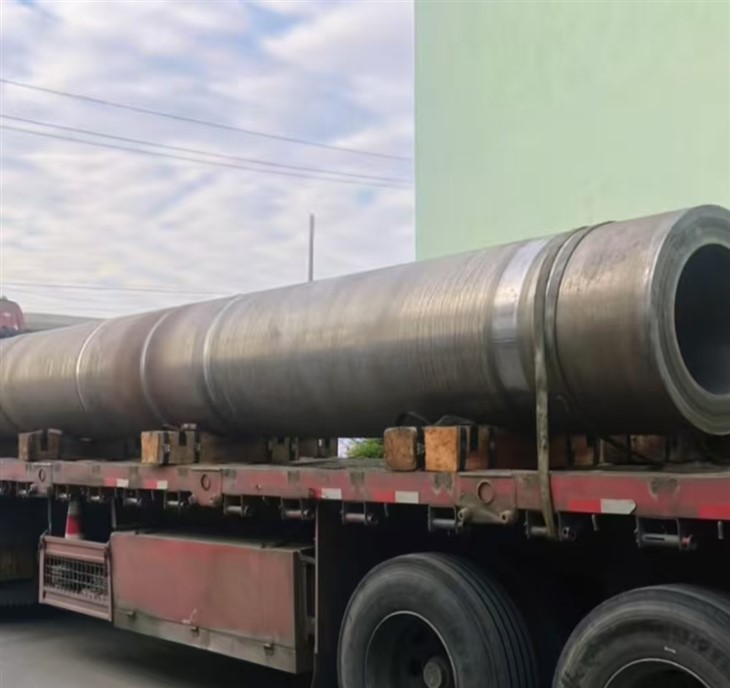Ultra-Large Bore And Ultra-Long Stroke Hydraulic Cylinder